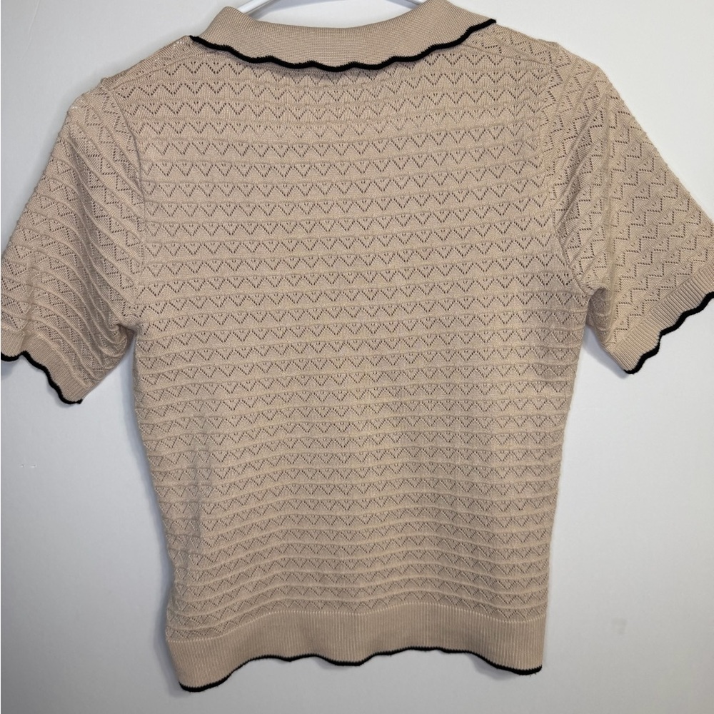 Adrianna Papell Short Sleeve Knit Button Up Scallop Detail Top Size Small - Picture 2 of 5